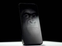  Gorilla Glass,     